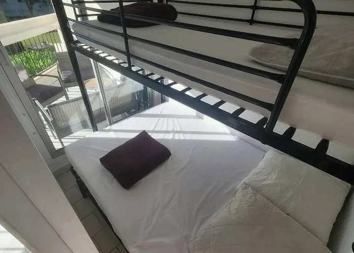 Au Couchant, Pour 4 Adultes Et 1 Enfant N69 * La Grande-Motte
