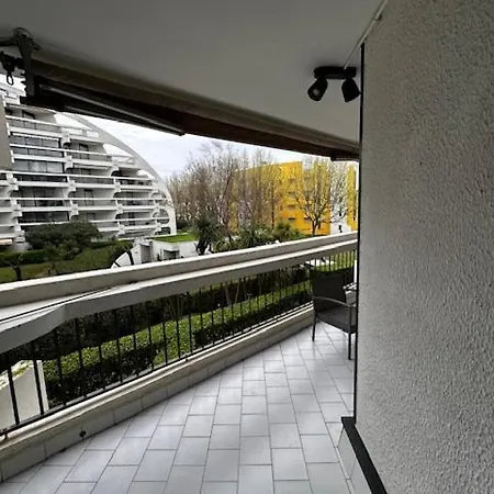 Au Couchant, Pour 4 Adultes Et 1 Enfant N69 La Grande-Motte